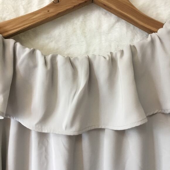 Archives Light Gray Off-Shoulder Long-Sleeve Top - Picture 8 of 12